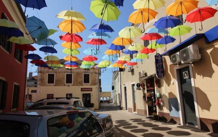 Apartman Onaon Novigrad Istria Exterior foto
