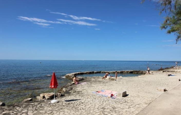 Apartman Onaon Novigrad Istria Exterior foto